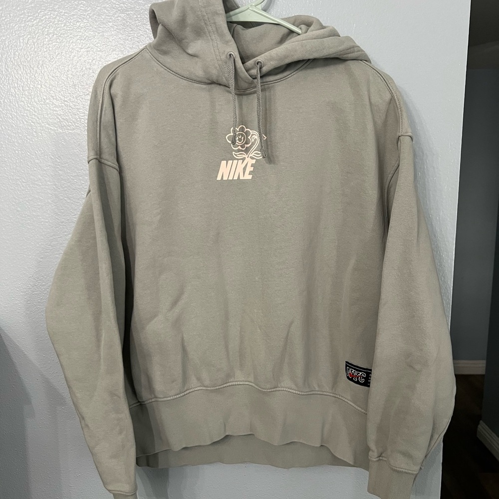 nike sports wear NYC community garden hoodie size M